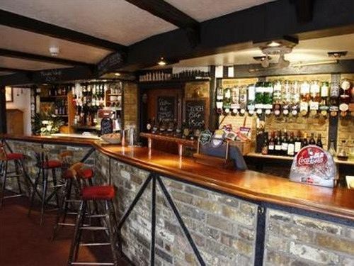 The Crown Radnage酒店 外观 照片